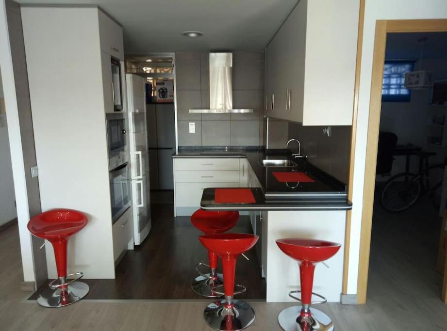 70 Sqm Apartment With Seaview In Arenales Del Sol. Zewnętrze zdjęcie