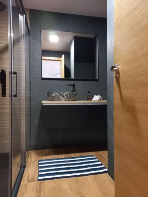 70 Sqm Apartment With Seaview In Arenales Del Sol. Zewnętrze zdjęcie
